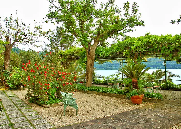 La Culla Del Castel Gandolfo