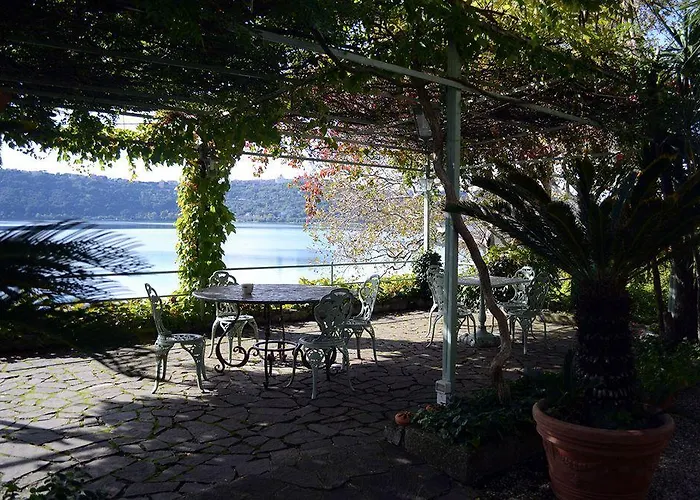 La Culla Del Castel Gandolfo